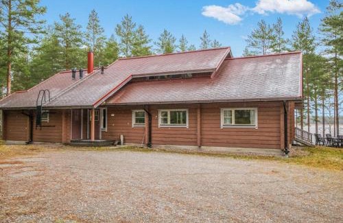 Isnas House | Holiday Home Pihlaja 8 by Interhome
