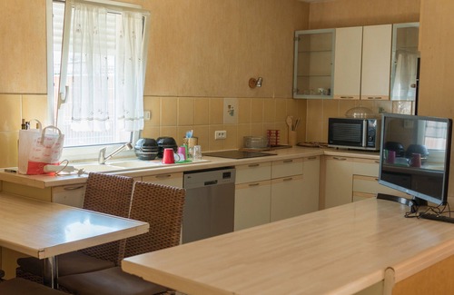 Bedarieux (ornac) House | Holiday Home 'River Side' with Mountain View, Private Terrace and Wi-Fi