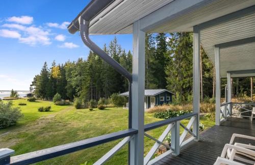Replot House | Holiday Home Solgläntan by Interhome