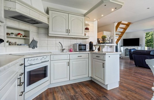 Lichtenwalde House | Holiday Home 'Sonja' with Private Terrace, Wi-Fi and Air Conditioning