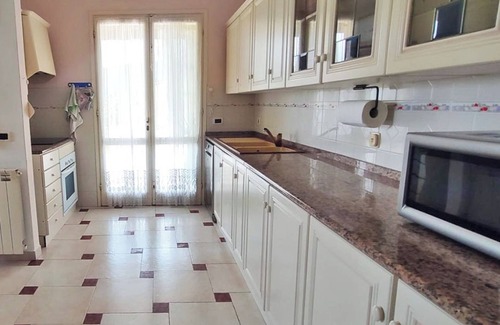 Lacona House | Holiday Home 'Villa Due Golfi' with Sea View, Private Terrace and Wi-Fi