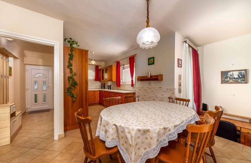 Fonyod House | Holiday home with pool, WiFi, dishwasher
