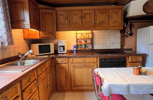 Trois-Ponts House | Holiday home with wood stove & spacious garden