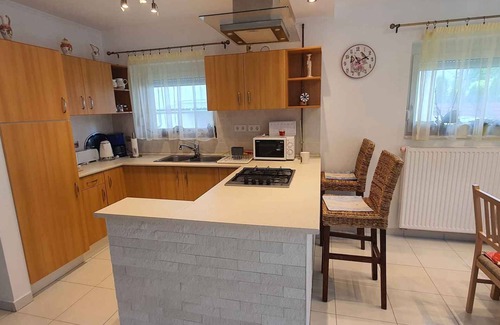 Keszthely House | Holiday home with wifi and nice garden