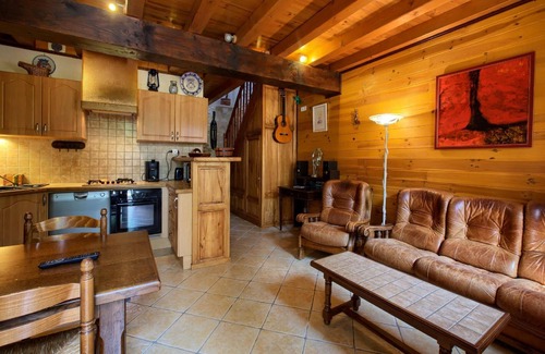 Pessac-sur-Dordogne House | Holiday house Pessac sur Dordogne for 1 - 5 persons with 3 bedrooms - Row house