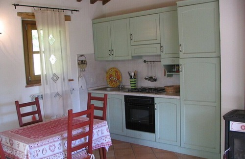 Civitella Paganico House | Holiday house for 2 pesons on small Estate with pool, near hot springs