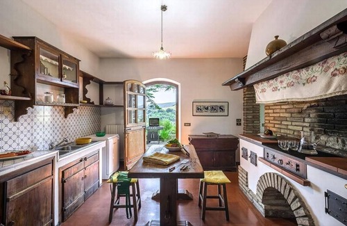 SantʼAngelo in Vado House | Holiday house Sant'Angelo in Vado for 1 - 10 persons with 5 bedrooms - Holiday home