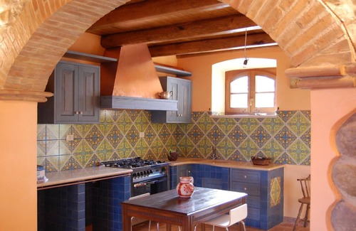 Castel Viscardo House | Holiday house Castel Viscardo for 1 - 10 persons with 5 bedrooms - Holiday home