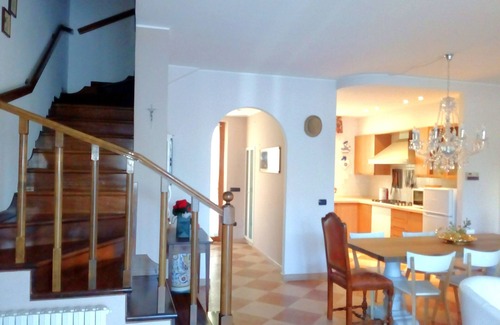 Montioni Villa | Holiday house Danny in Lazise, with garden, parking, Internet, whirlpool