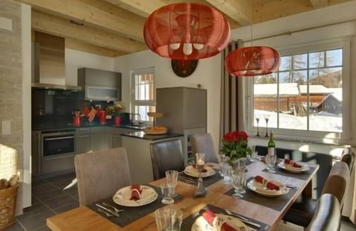 Davos Ski Chalet | Holiday house Davos Glaris for 1 - 6 persons with 3 bedrooms - Detached holiday house