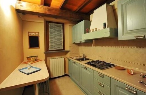 Gallicano House | Holiday house Gallicano for 1 - 2 persons with 1 bedroom - Holiday home