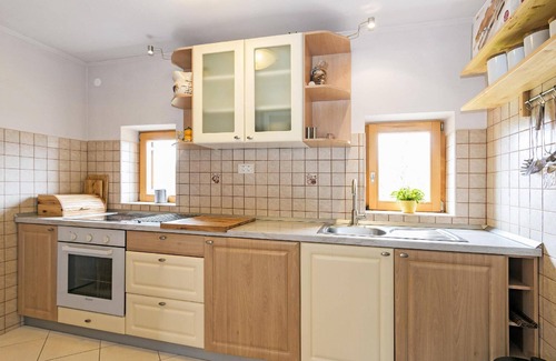 Gornje Dubrave House | Holiday house Gornje Dubrave for 1 - 7 persons with 3 bedrooms - Row house