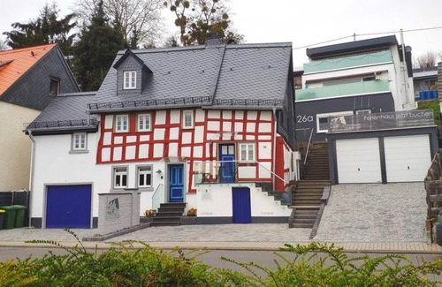 Hubingen House | Holiday house Hübingen Cottage - 6-bed apartment