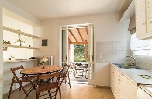 Vrahati House | Holiday house Kato Assos for 1 - 10 persons with 4 bedrooms - Holiday house