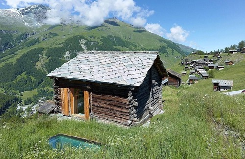 Evolene Ski Chalet | Holiday house La Forclaz VS for 1 - 4 persons with 1 bedroom - Historical building
