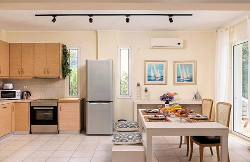 Drapanias House | Holiday house Mouri for 1 - 8 persons with 3 bedrooms - Holiday home