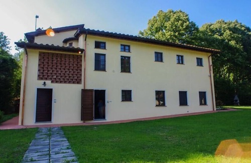 Villabuona House | Holiday house Monteggiori for 1 - 27 persons with 8 bedrooms - Holiday home
