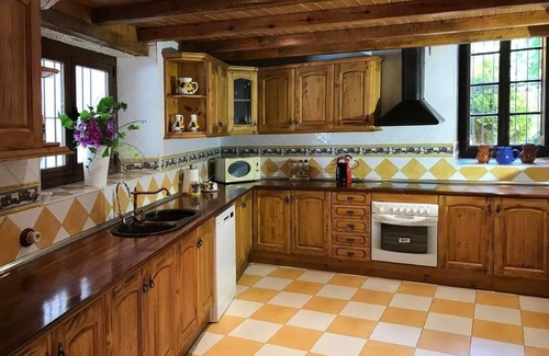 Can Trabal House | Holiday house Olerdola for 1 - 26 persons with 9 bedrooms - Holiday home