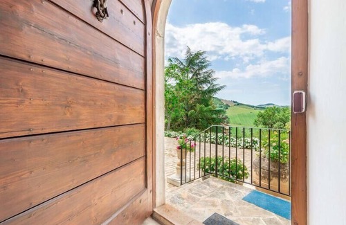 Ripatransone House | Holiday house Ripatransone for 1 - 13 persons with 6 bedrooms - Holiday home