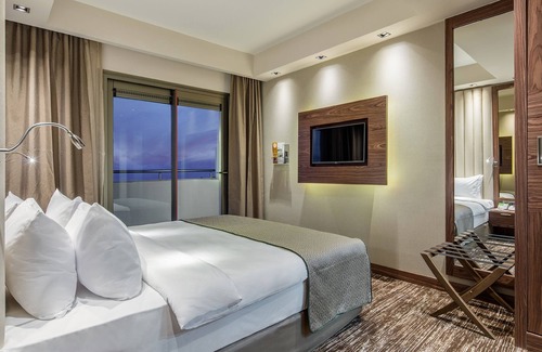 Lara Hotel | Holiday Inn Antalya - Lara by IHG
