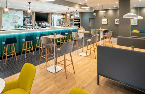 Aylesbury Hotel | Holiday Inn Aylesbury by IHG