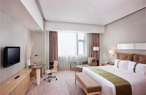 Xiaoxitian Hotel | Holiday Inn Beijing Deshengmen by IHG on 2nd Ring Road Extension 10-15 minute taxi ride to Shichahai Lama Temple Drum Tower Close to Beijing North Station for Badaling Great Wall Near Exit B Jishuitan Metro Line 2