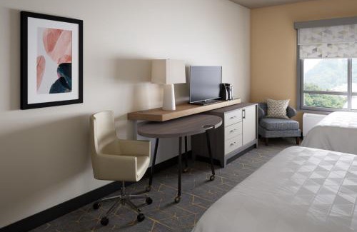 Mayfield Hotel | Holiday Inn Cleveland-Mayfield by IHG