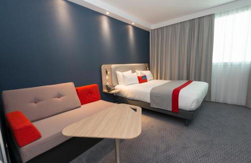 Velizy-Villacoublay Hotel | Holiday Inn Express Paris - Velizy by IHG