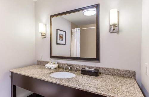 Albert Lea Hotel | Holiday Inn Express - Albert Lea by IHG