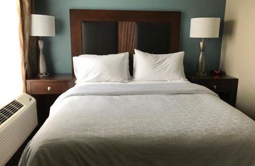 St. Cloud Hotel | Holiday Inn Express and Suites St. Cloud by IHG
