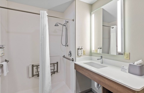 Wytheville Hotel | Holiday Inn Express and Suites Wytheville by IHG