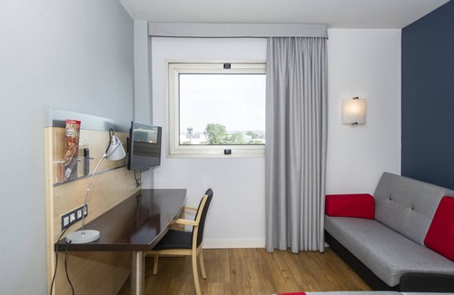 Granollers Hotel | Holiday Inn Express Barcelona-Montmeló by IHG