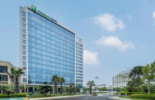 Yinhai Hotel | Holiday Inn Express Beihai Silver Beach by IHG