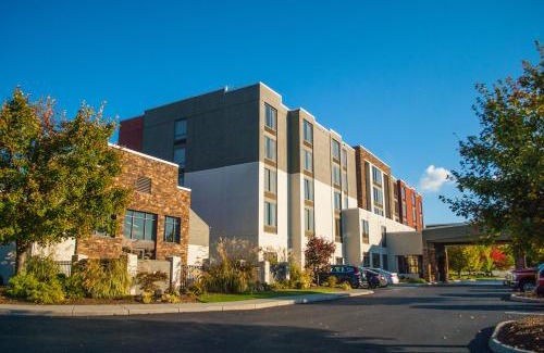 Hethwood - Prices Fork Hotel | Holiday Inn Express Blacksburg by IHG