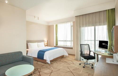 Jinniu Hotel | Holiday Inn Express Chengdu West Gate by IHG