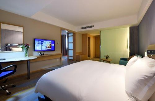 Chengdu Hotel | Holiday Inn Express Chengdu Tianhe by IHG