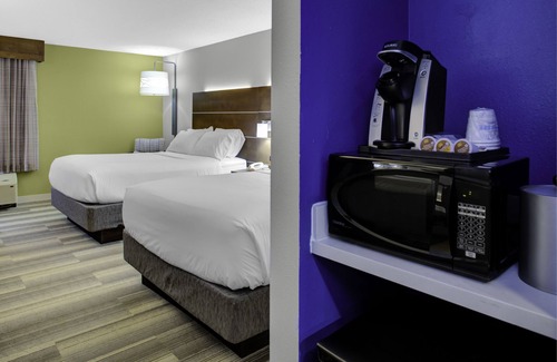 Bermuda Hotel | Holiday Inn Express Chester by IHG