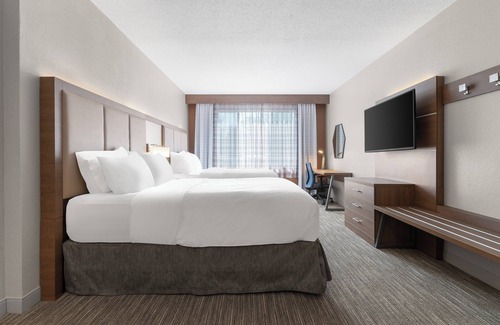 Coralville Hotel | Holiday Inn Express Coralville by IHG