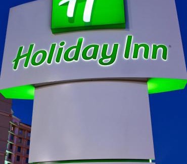 Dallas Hotel | Holiday Inn Express Dallas Market Center by IHG