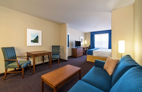 Deer Lake Hotel | Holiday Inn Express Deer Lake by IHG