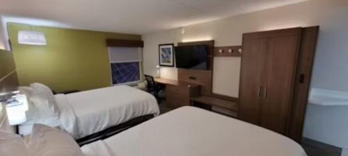 Edgewood Hotel | Holiday Inn Express Edgewood-Aberdeen-Bel Air