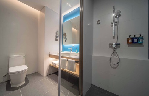 Panyu Hotel | Holiday Inn Express Guangzhou Panyu by IHG