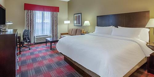 Bowling Green Hotel | Holiday Inn Express Hotel & Suites Bowling Green by IHG