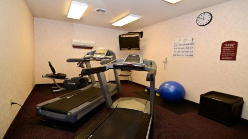 Fort Atkinson Hotel | Holiday Inn Express Hotel & Suites Fort Atkinson by IHG