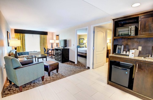 Neptune City Hotel | Holiday Inn Express Hotel of Neptune by IHG