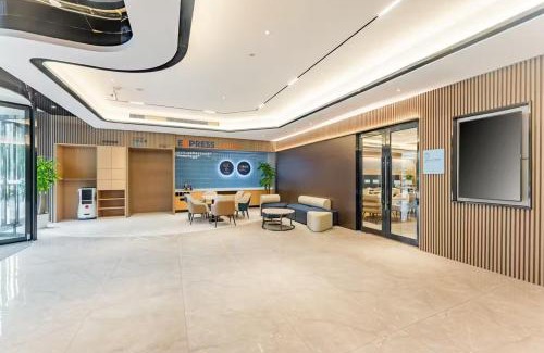 Xiaoshan Hotel | Holiday Inn Express Hangzhou Qianjiang CenturyCity by IHG