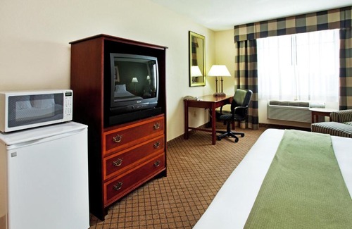 Harvey Hotel | Holiday Inn Express Harvey-Marrero by IHG