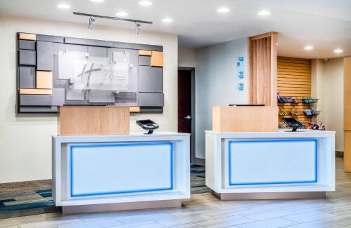 Tappahannock Hotel | Holiday Inn Express Hotel & Suites Tappahannock by IHG
