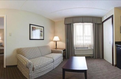 Kincardine Hotel | Holiday Inn Express Hotel & Suites Kincardine - Downtown, an IHG Hotel