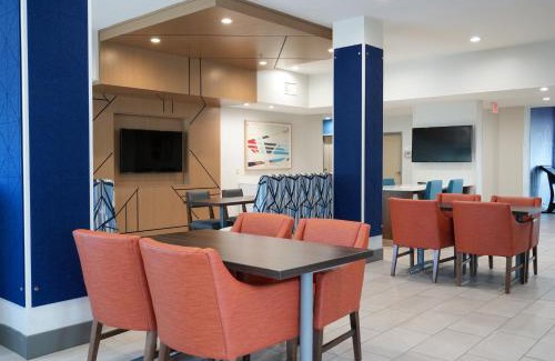 Cedar Hill Hotel | Holiday Inn Express Hotel & Suites Cedar Hill by IHG